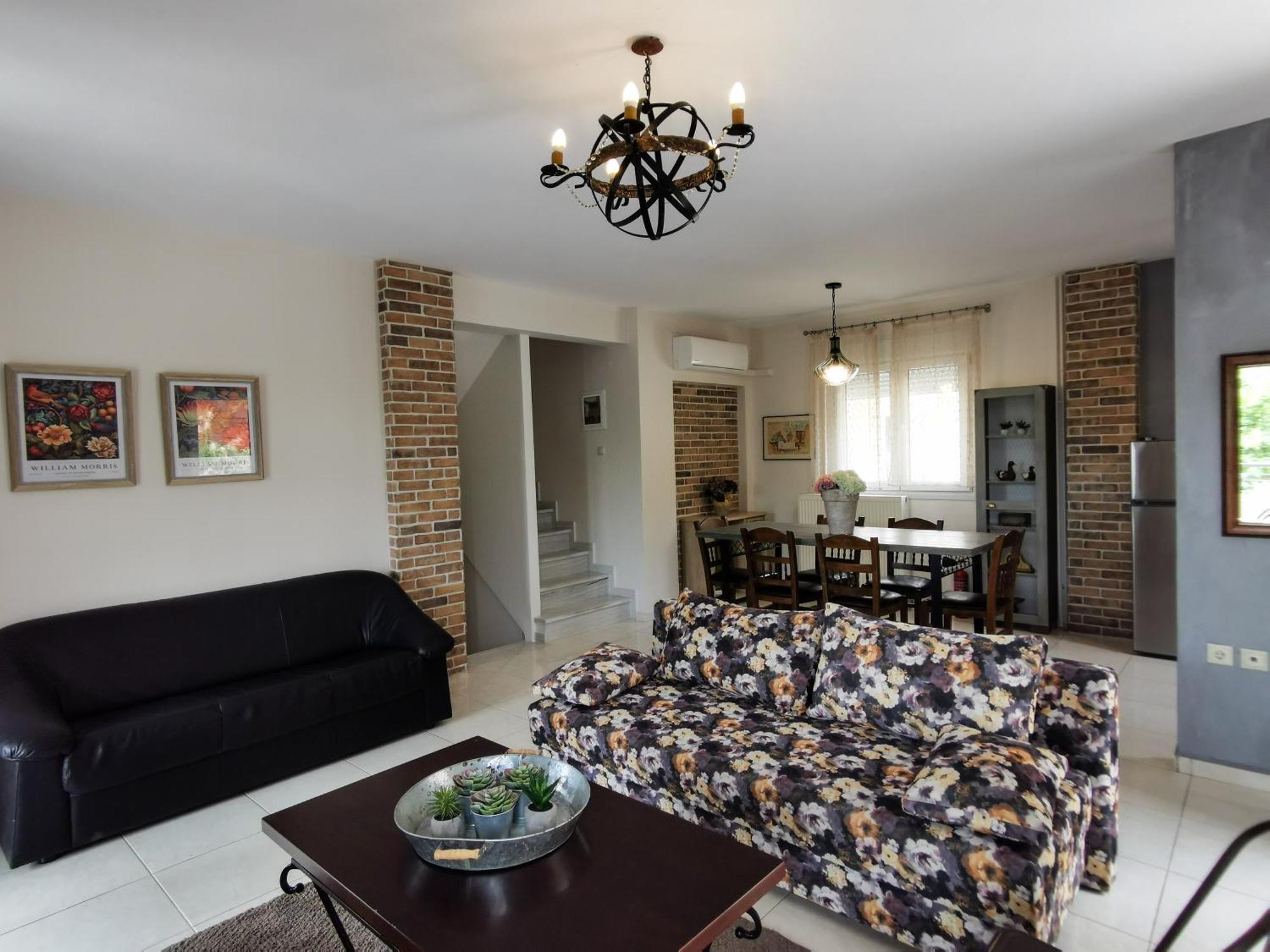 Palio Armonia Guest House Palaiontsiflikion Bagian luar foto