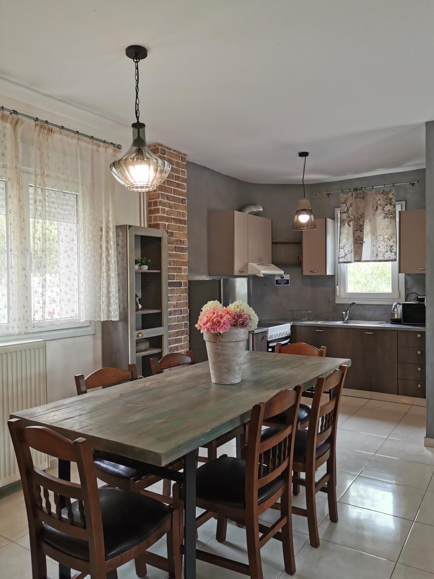 Palio Armonia Guest House Palaiontsiflikion Bagian luar foto