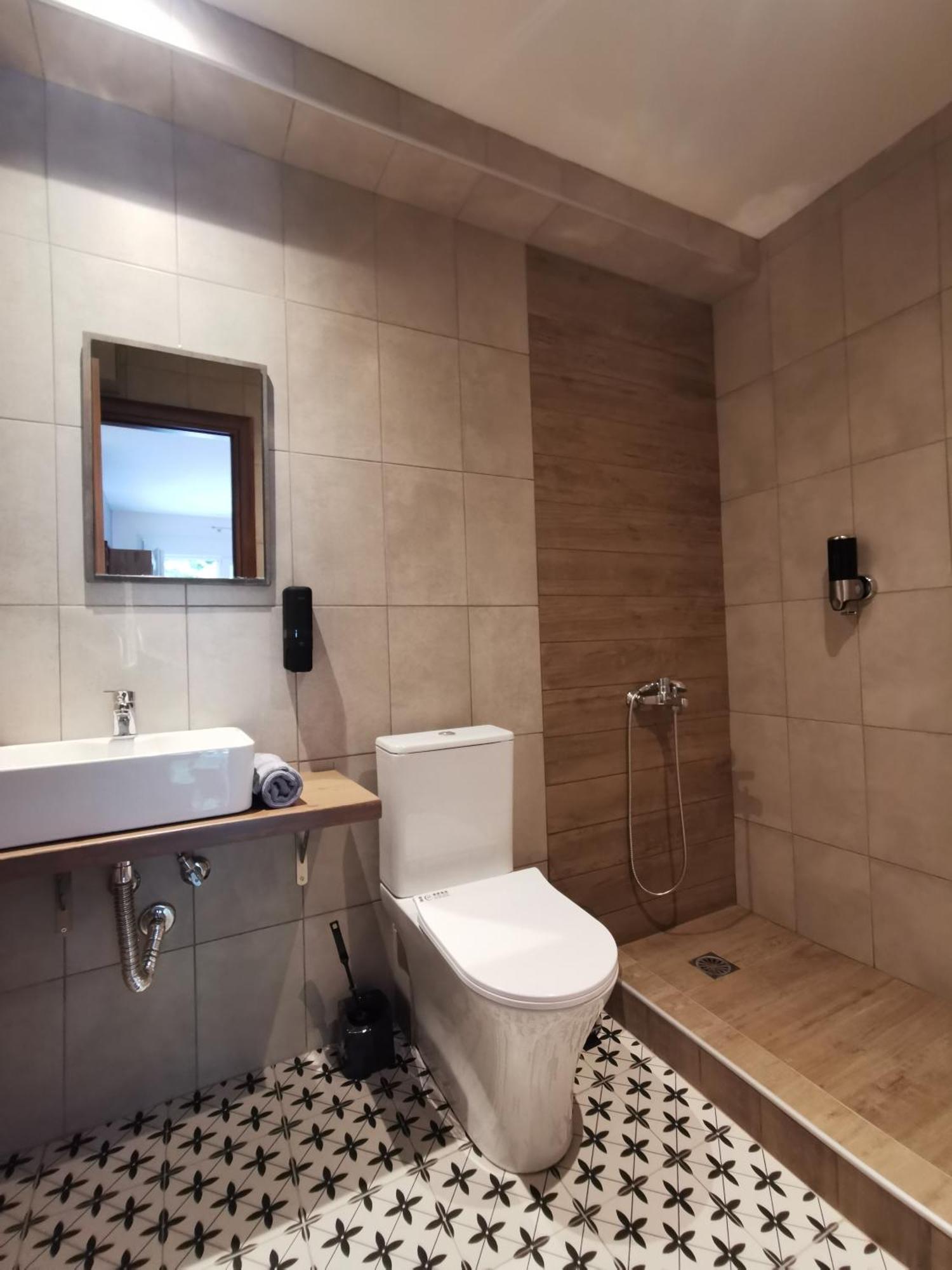 Palio Armonia Guest House Palaiontsiflikion Ruang foto