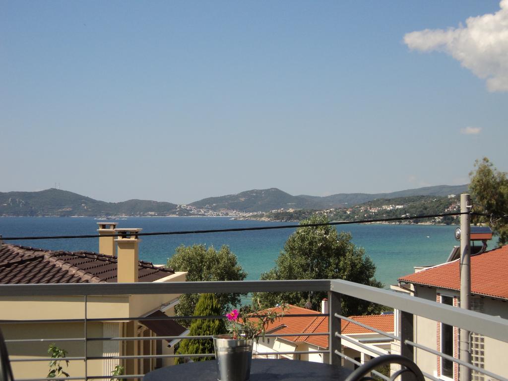 Palio Armonia Guest House Palaiontsiflikion Bagian luar foto