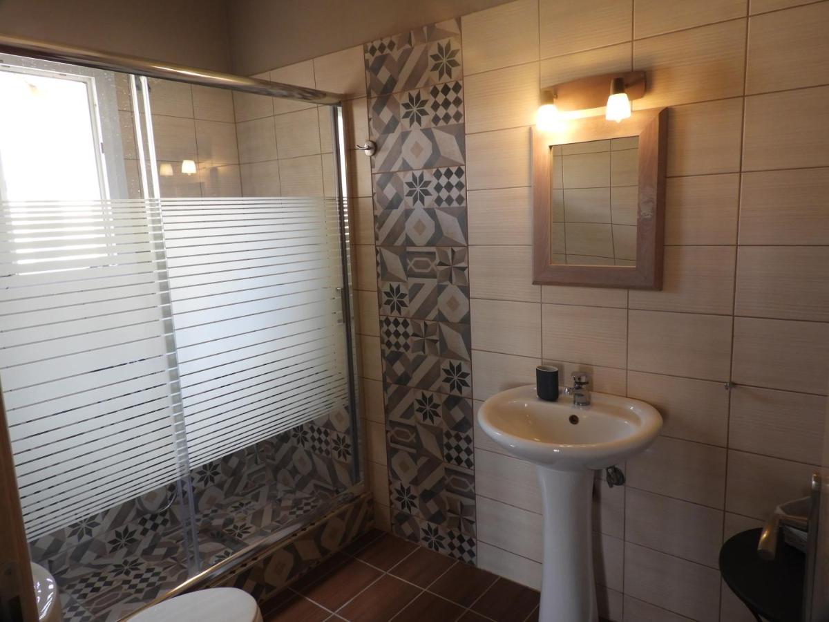 Palio Armonia Guest House Palaiontsiflikion Bagian luar foto